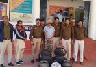 चिरमिरी पुलिस ने 20 लीटर अवैध महुआ शराब के साथ एक आरोपी को किया गिरफ्तार, एक आरोपी मौके से हुआ फरार,