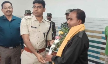 सुकमा से लगे मलकानगिरी में नक्सली सुखराम ने किया सरेंडर, कई बड़ी घटनाओं में था शामिल