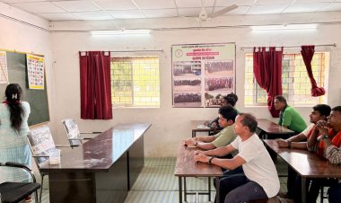 विशेष लेख : जिन हाथों ने कभी बंदूक थामकर हिंसा को अंजाम दिया, वही प्रशिक्षण लेकर सीख रहे हुनर