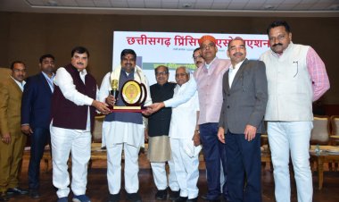 शासकीय विद्यालय संस्कार एवं सामाजिक सद्भावना के केंद्र हैं – गजेंद्र यादव