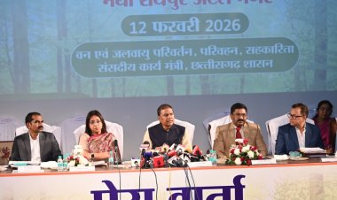 सहकारिता मंत्री केदार कश्यप की पत्रकार वार्ता 