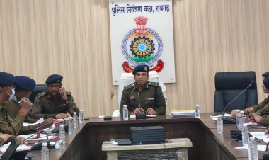 अवैध गतिविधियों पर जीरो टॉलरेंस की नीति पर काम करें थाना प्रभारी....एसएसपी शशि मोहन सिंह