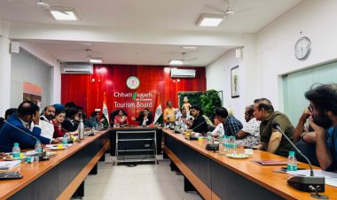 छत्तीसगढ़ फिल्म विकास निगम की अध्यक्ष सुश्री मोना 'सेन की अध्यक्षता में फिल्म पॉलिसी' पर छत्तीसगढ़ पर्यटन बोर्ड में बैठक, सब्सिडी व फिल्म सिटी पर फोकस  