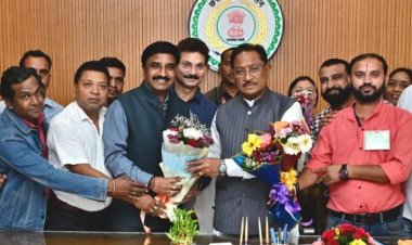 मुख्यमंत्री से छत्तीसगढ़ कर्मचारी अधिकारी फेडरेशन के प्रतिनिधिमंडल ने की मुलाकात