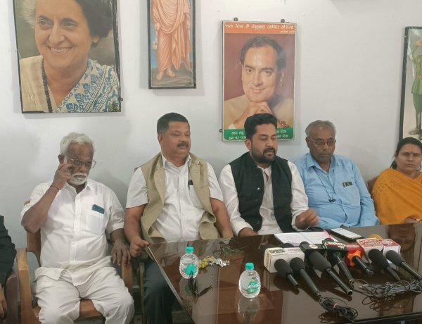 मुख्यमंत्री विष्णु देव साय ज़ी के चिरमिरी दौरे में क्षेत्र को कोई बड़ी सौगात नहीं, कांग्रेस ब्लॉक अध्यक्ष को ज्ञापन सौंपने से रोकना दुर्भाग्यपूर्ण- शिवांश जैन,