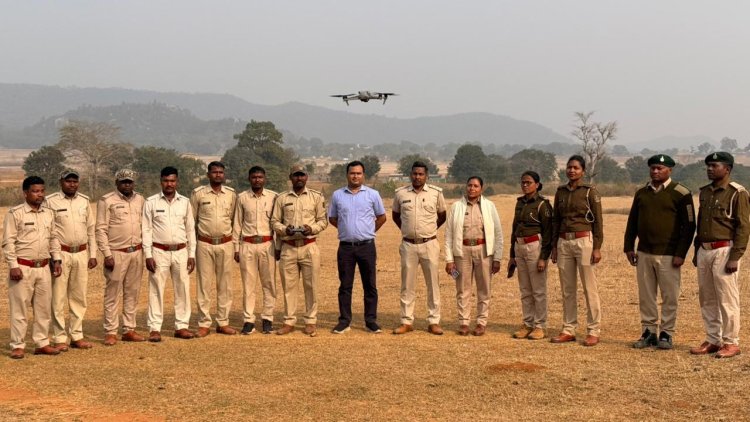 हाथी–मानव द्वंद कम करने जशपुर वनमण्डल में ड्रोन तकनीक की पहल,वन अमला एवं रैपिड रिस्पॉन्स टीम को दिया गया चरणबद्ध ड्रोन प्रशिक्षण