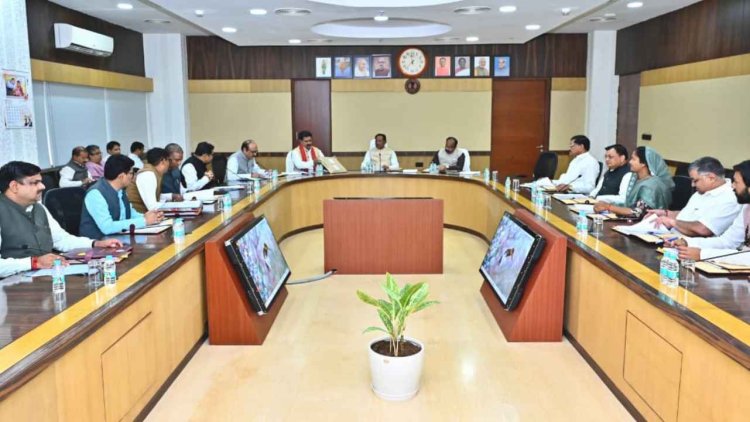 CG Cabinet Meeting: स्टार्टअप नीति, पायलेट ट्रेनिंग सेंटर, 10 जिलों में एंटी नार्कोटिक्स टीम समेत साय कैबिनेट में लिए गए ये अहम फैसले