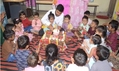 विशेष लेख : आंगनबाड़ी केन्द्रों में ‘न्योता भोज’ कार्यक्रम : पोषण, शिक्षा और जनभागीदारी का राज्यव्यापी अभियान
