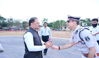 मुख्यमंत्री श्री विष्णु देव साय का जशपुर पुलिस लाइन हेलिपैड में हुआ आत्मीय स्वागत 