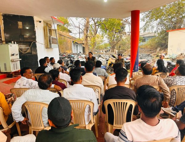 चिरमिरी पुलिस ने शांति, सौहाद्र और भाईचारे के साथ होली का त्यौहार मनाने की की अपील