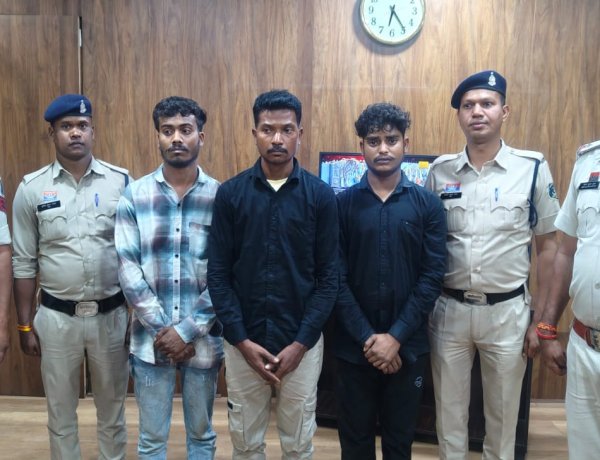 4 लाख रूपये कीमत के गांजा सहित तीन व्यक्तियों को पुलिस ने किया गिरफ्तार...