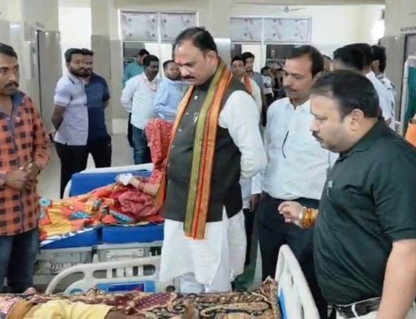 मरीजों की सेहत से समझौता नहीं' - स्वास्थ्य मंत्री श्याम बिहारी जायसवाल