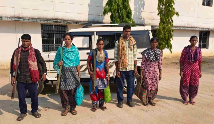 आत्मसमर्पित नक्सली स्वरूपा ने गोंडी में लिखा बचे हुए माओवादी साथियों के लिए मार्मिक पत्र, मुख्यधारा में लौटने की अपील की…