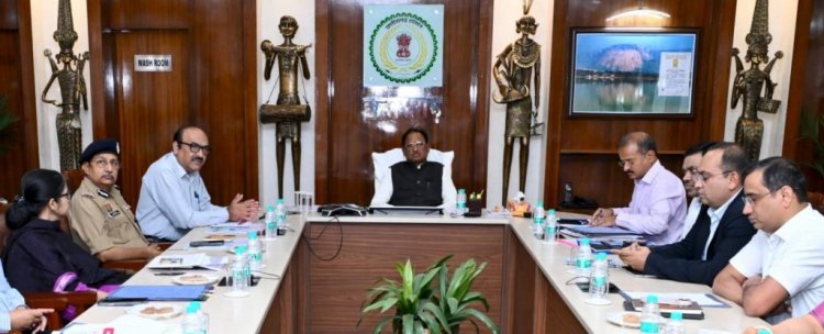 CM साय की हाईलेवल मीटिंग : पेट्रोलियम, गैस और उर्वरक की पर्याप्त उपलब्धता, कालाबजारी की शिकायत के लिए टोल फ्री नंबर जारी