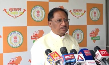 दिल्ली दौरे से लौटे सीएम साय, कहा- प्रधानमंत्री से हुई मुलाकात, नक्सलवाद की समाप्ति के लिए धन्यवाद…