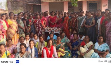 आंगनबाड़ी कार्यकर्ताओं सहायिकाओं से कमीशन की मांग करने वाले अधिकारी कर्मचारी हो जाएं सावधान,अब संघ ने बनाई रणनीति,नहीं आयेंगे दबाव में करेंगे सभी मामले की शिकायत,होगी उच्च स्तरीय जांच