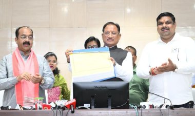 रायपुर : मुख्यमंत्री विष्णुदेव साय ने माध्यमिक शिक्षा मंडल की 10वीं और 12वीं बोर्ड परीक्षाओं के परीक्षा परिणाम जारी कर विद्यार्थियों को दी शुभकामनाएं