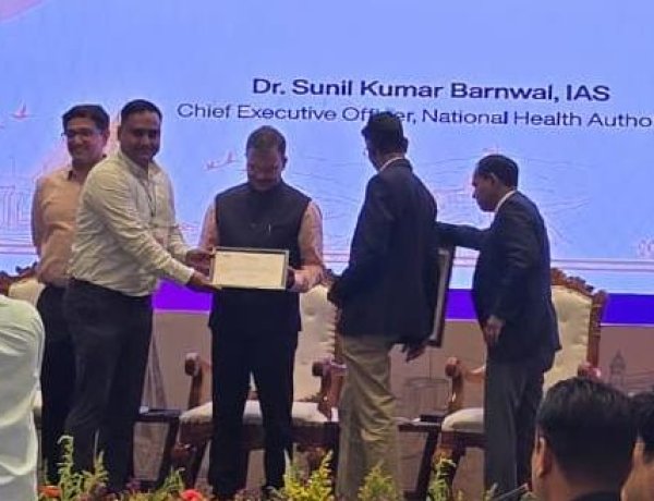 आयुष्मान भारत प्रधानमंत्री जन आरोग्य योजना में उत्कृष्ट प्रदर्शन पर छत्तीसगढ़ को राष्ट्रीय स्तर पर मिले दो प्रतिष्ठित पुरस्कार