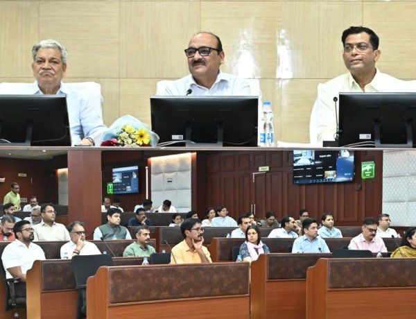 मंत्रालय में सिविल सर्विस डे मनाया गया