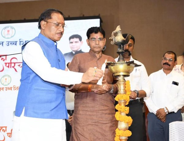 रायपुर : युवाओं के उज्ज्वल भविष्य के लिए सरकार पूर्णतः प्रतिबद्ध : मुख्यमंत्री विष्णु देव साय