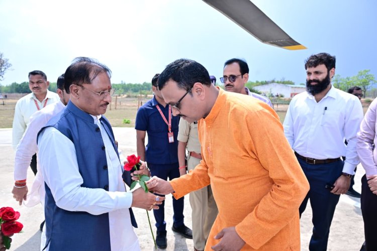 मुख्यमंत्री विष्णु देव साय का बगिया हेलिपैड पर हुआ आत्मीय स्वागत
