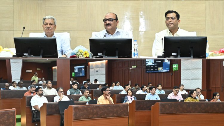 मंत्रालय में सिविल सर्विस डे मनाया गया