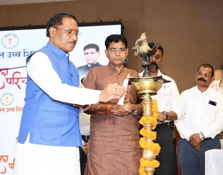 रायपुर : युवाओं के उज्ज्वल भविष्य के लिए सरकार पूर्णतः प्रतिबद्ध : मुख्यमंत्री विष्णु देव साय