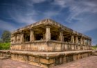 रायपुर : पत्थरों में उकेरी इतिहास की जीवंत गाथा : बारसूर का बत्तीसा मंदिर अद्भुत शिल्पकला का प्रतीक