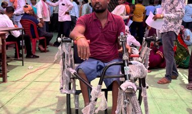 रायपुर : सुशासन तिहार : घुटनों के बल चलने की मजबूरी थमी 