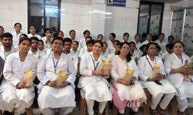 220 बिस्तरीय सिविल अस्पताल में गरिमामय आयोजन के साथ मनाया गया इंटरनेशनल नर्सेस डे, नर्सिंग स्टाफ के समर्पण और सेवा भावना को किया गया सम्मानित,