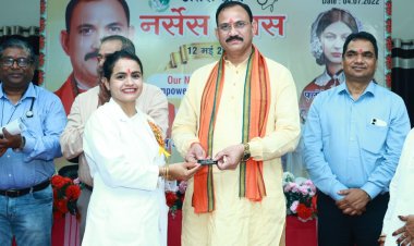 "नर्सिंग सिस्टर" अब कहलाएंगी "सीनियर नर्सिंग ऑफिसर, स्टाफ नर्स" का नाम होगा "नर्सिंग ऑफिसर",,,