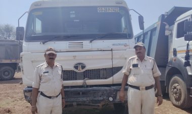 रायपुर : रेत और चूनापत्थर से भरे 3 हाईवा जब्त