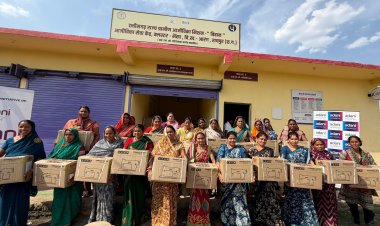 मुख्यमंत्री श्री विष्णु देव साय की घोषणा का त्वरित असर: कोसरंगी की दीदियों को मिली 50 निःशुल्क सिलाई मशीनें,,,
