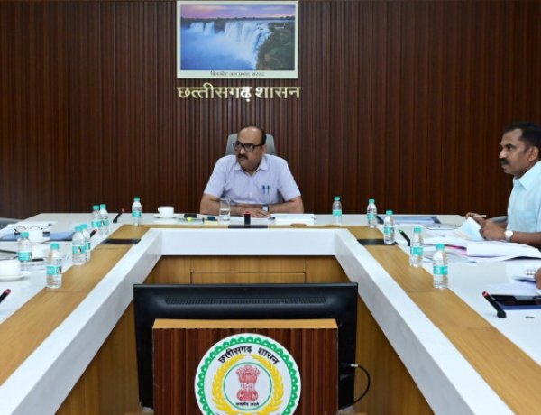 सड़क दुर्घटनाएं नहीं हों, इसके लिए हर जरूरी कदम उठाएं : मुख्य सचिव श्री विकासशील,,