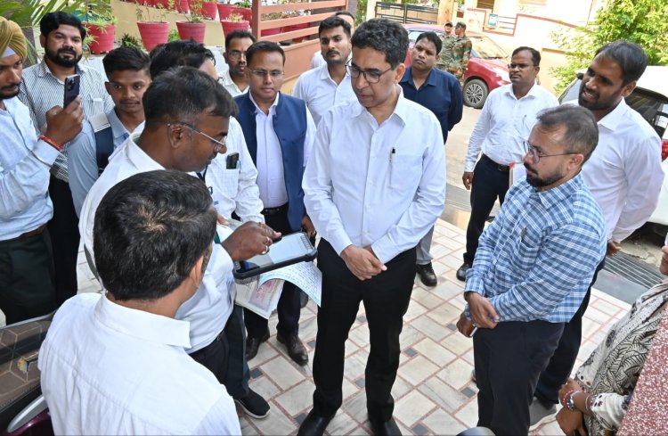 धमतरी में डिजिटल भूमि क्रांति की बड़ी तस्वीर, केंद्रीय सचिव ने कहा— ‘Zero Error’ के साथ पूरा करें नक्शा प्रोजेक्ट,