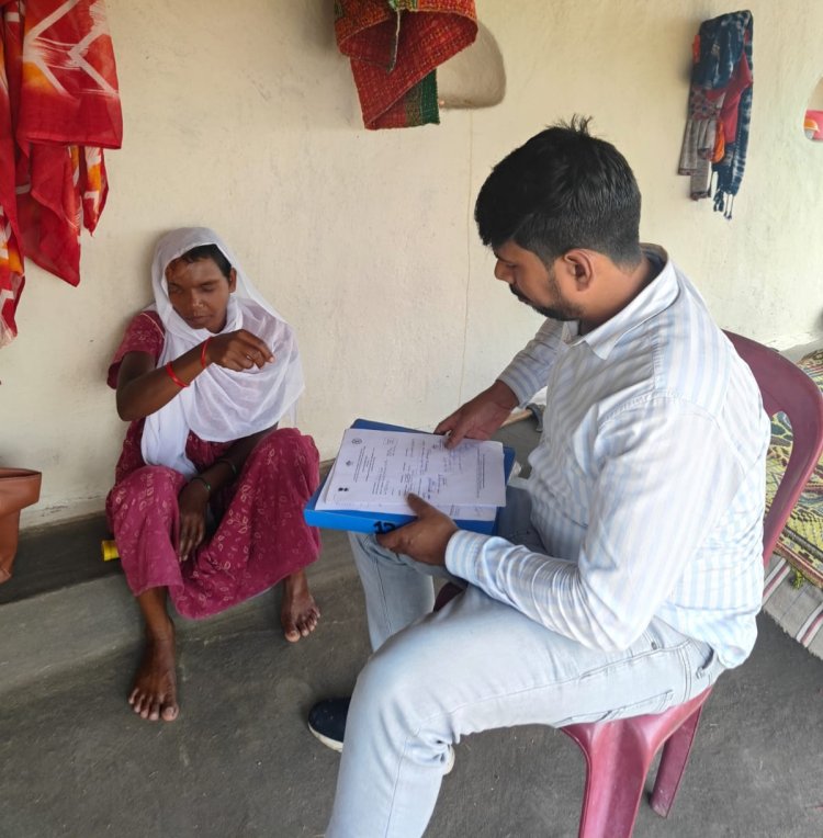 भालू के हमले से घायल प्रेमबाई के घर पहुँची जिला मेडिकल बोर्ड टीम, जांच में 55 प्रतिशत दिव्यांगता की हुई पुष्टि,,,