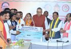 मुख्यमंत्री कन्या विवाह योजना सामाजिक समरसता, सादगी और सांस्कृतिक मूल्यों को सशक्त कर रही : मुख्यमंत्री विष्णुदेव साय,  बेमेतरा में सामूहिक विवाह समारोह में शामिल हुए मुख्यमंत्री, नवदंपतियों को दिया आशीर्वाद,