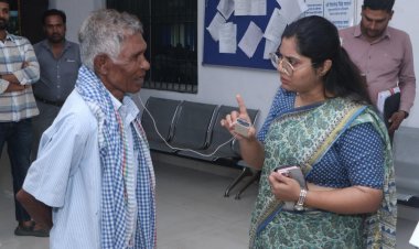 रायपुर : सुशासन तिहार बना बुजुर्गों का सहारा, 74 वर्षीय कोटवार को मिला श्रवण यंत्र