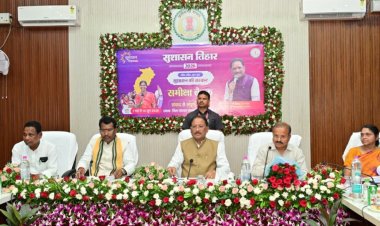 एक पेड़ मां के नाम अभियान के तहत पौधरोपण कर CM साय ने शुरू की समीक्षा बैठक, PM आवास योजना, लंबित राजस्व प्रकरण और डिजिटल खसरा कार्य में तेजी लाने के निर्देश