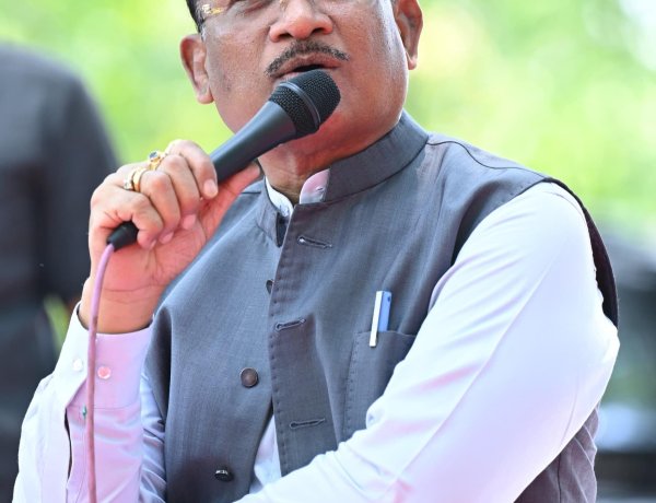 सुशासन तिहार में मुख्यमंत्री विष्णुदेव साय पहुंचे बीजापुर के सुदूर गांव कोण्डापल्ली : चौपाल में सुनीं ग्रामीणों की समस्याएं,,