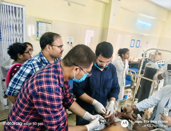 मेडिकल कॉलेज स्तर के दो गंभीर मरीजों की 220 बिस्तरीय अस्पताल मनेंद्रगढ़ में सफल इलाज, डेढ़ घंटे में दोनों की बचाई गई जान,