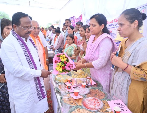 मोरगा में उमड़ा जनसैलाब, प्रभारी मंत्री रामविचार नेताम ने सुनीं समस्याएं, मौके पर मिला समाधान,