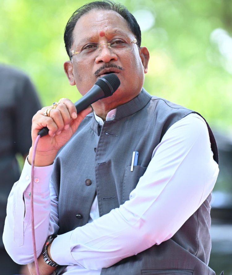 सुशासन तिहार में मुख्यमंत्री विष्णुदेव साय पहुंचे बीजापुर के सुदूर गांव कोण्डापल्ली : चौपाल में सुनीं ग्रामीणों की समस्याएं,,