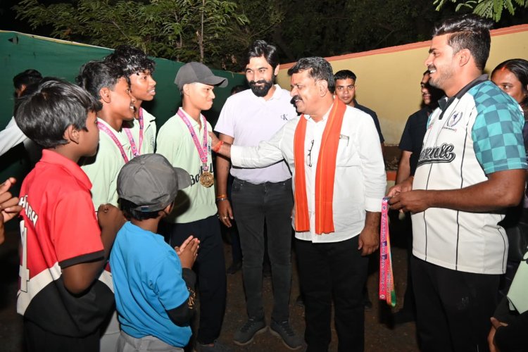 उप मुख्यमंत्री विजय शर्मा ने राष्ट्रीय पदक विजेता बेसबॉल खिलाडि़यों का किया सम्मान  